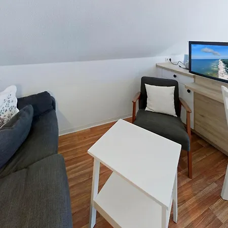 Velo 4 アパート *